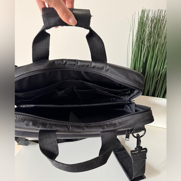 Acer Black Laptop Bag - Picture 3 of 10